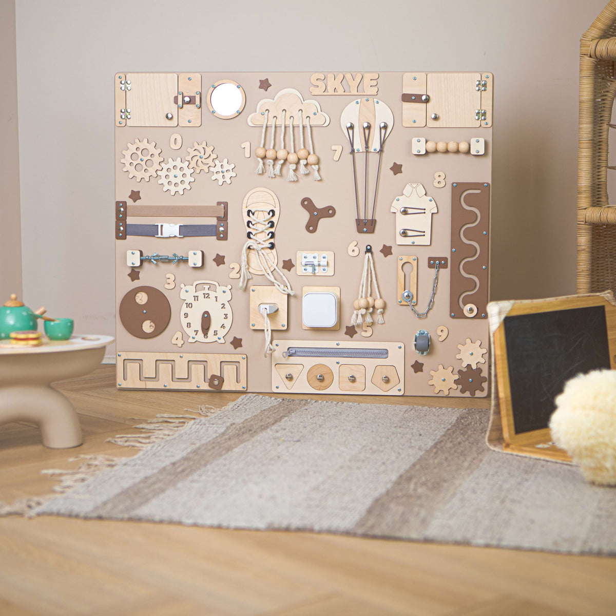 Busy Board Montessori 70x60 cm in handcrafted wood