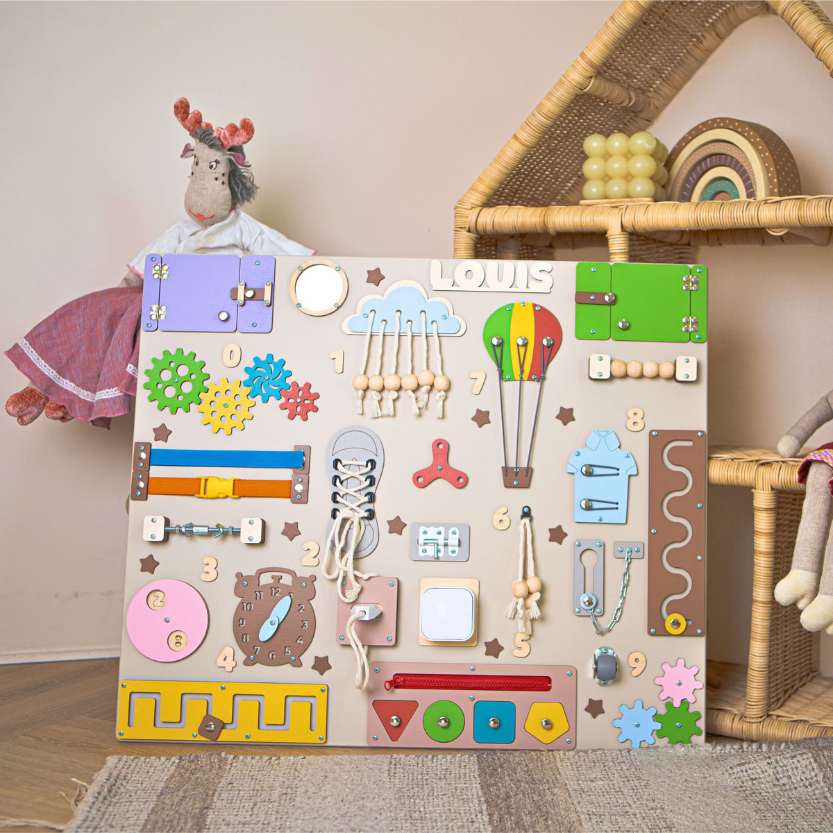 Educational sensory board with 26 activities